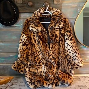 SUPER FUN ladies animal print coat